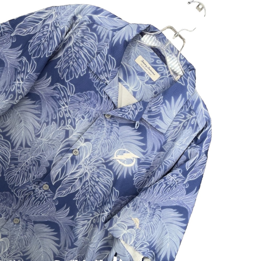 Tommy Bahama IslandZone Camp Shirt Mens L Blue Tropical Leaf Hawaiian Stretch